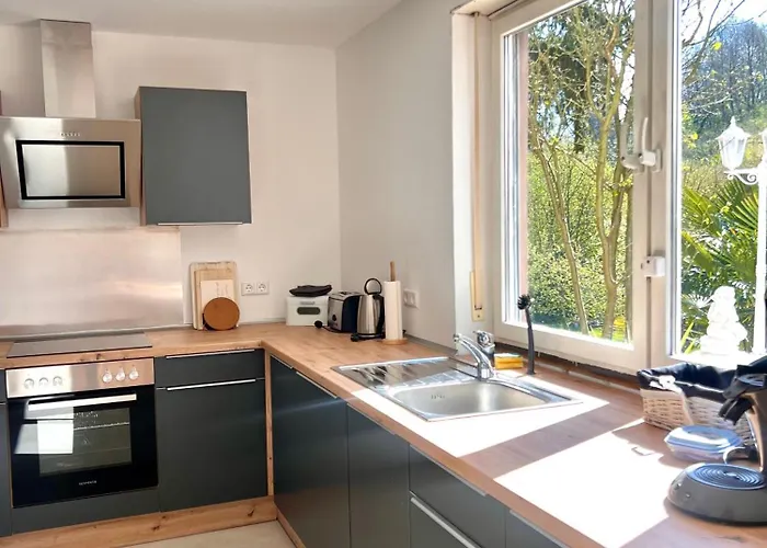 Privates Mit Pool & Whirlpool In